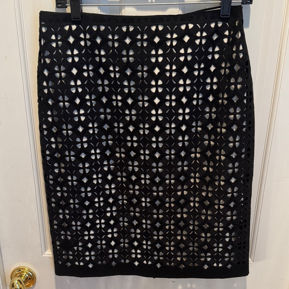Elie Tahari NWT 🔥sale🔥black and white skirt